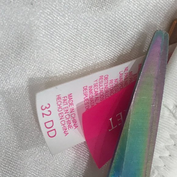 Victoria’s Secret bikini bombshells 32DD (SOLD )OR 34DD - Picture 7 of 15